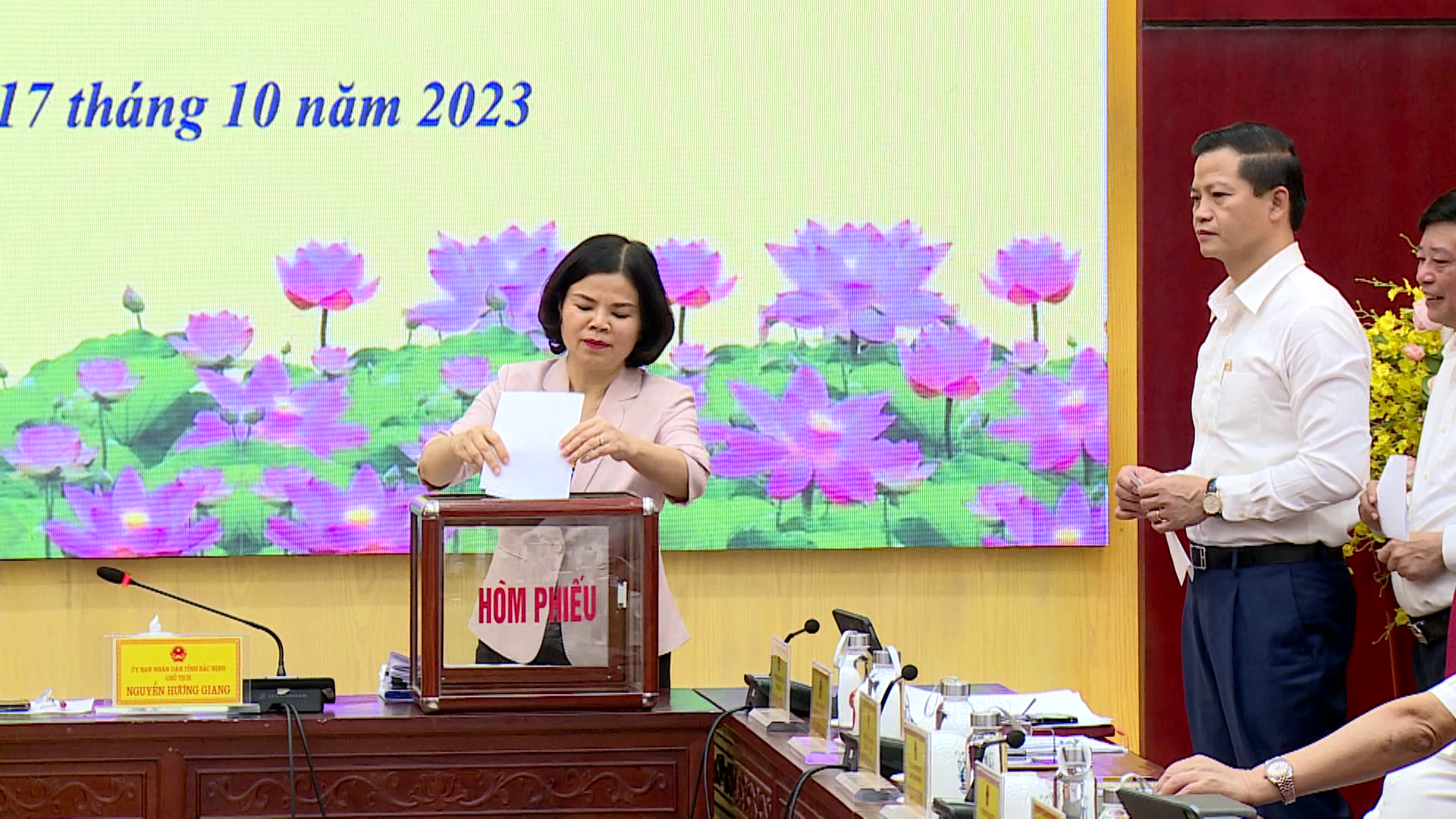 lay_phieu_tin_nhiem_chu_tich(2)