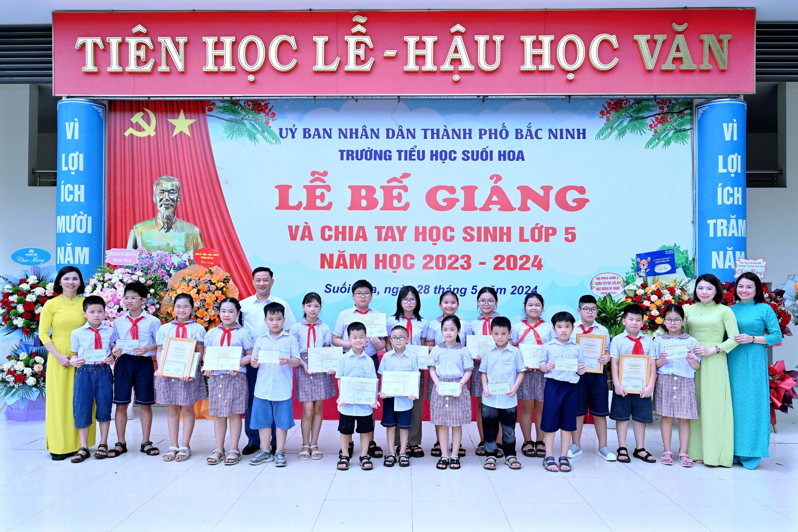 khen_thuong_hs