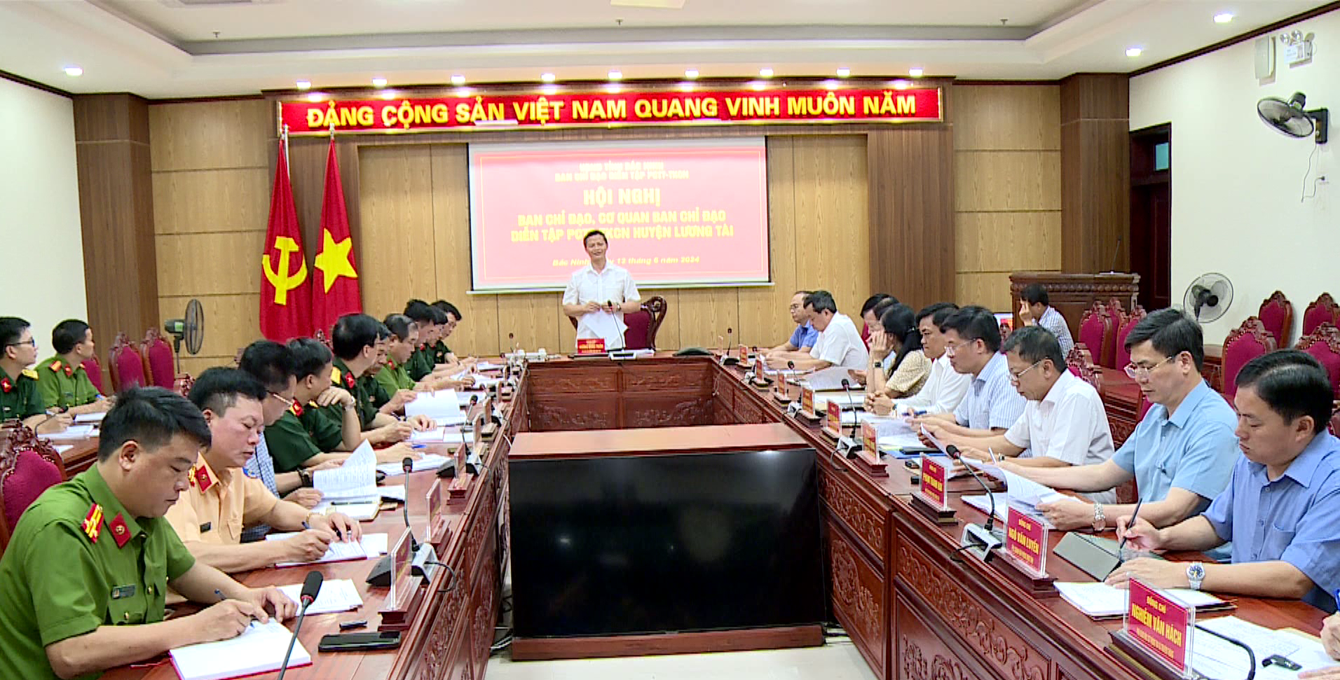 quan_triet_ke_hoach_dien_tap_phong_chong_thien_tai_huyen_luong_tai(1)