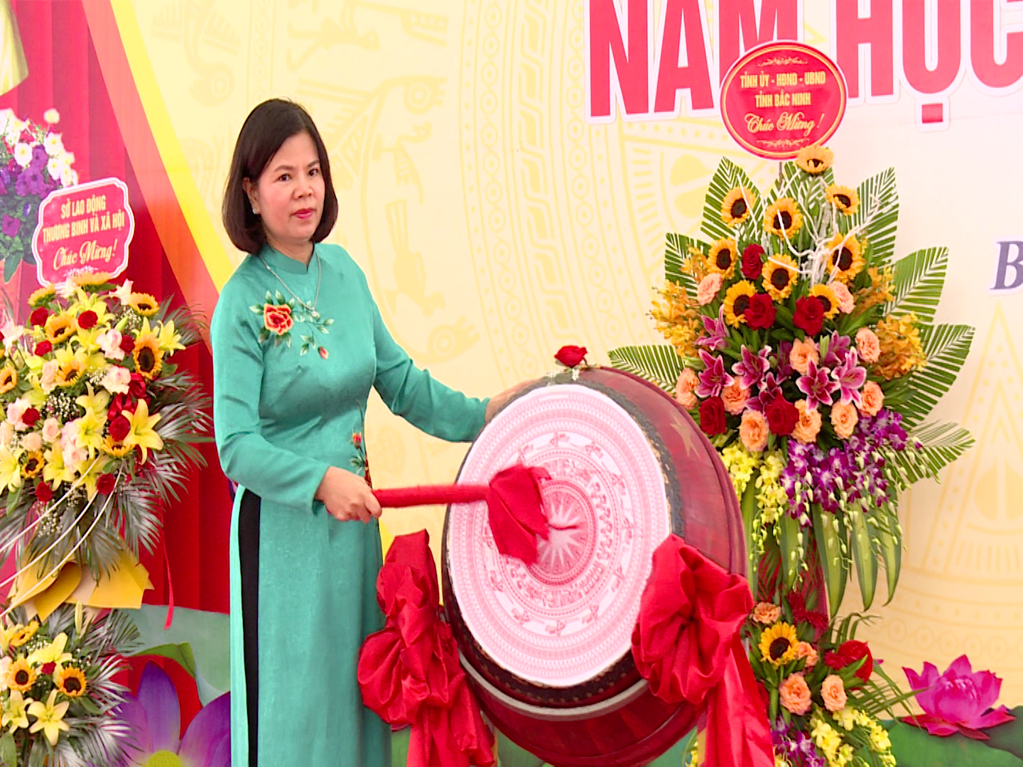 Chủ tịch UBND tỉnh dự khai giảng tại Trường Cao đẳng Y tế Bắc Ninh