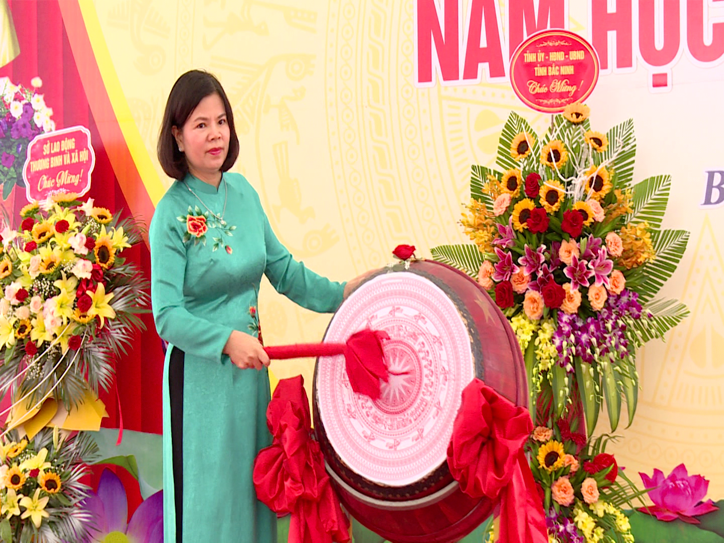 Chu_tich_du_khai_giang_CD_y_te_BN(1)