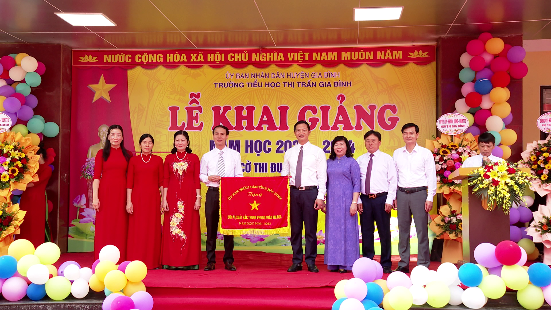 Khai_giang_nam_hoc_2023_2024_Gia_Binh(3)