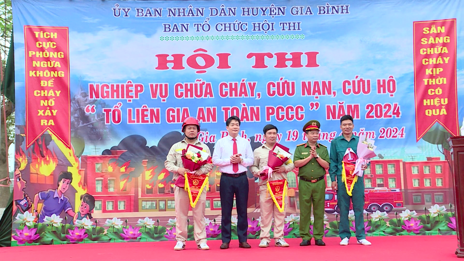 Tin_HUYEN_GIA_BINH_TO_CHUC_HOI_THI_NGHIEP_VU_CHUA_CHAY_VA_CNCH_TO_LIEN_GIA(3)