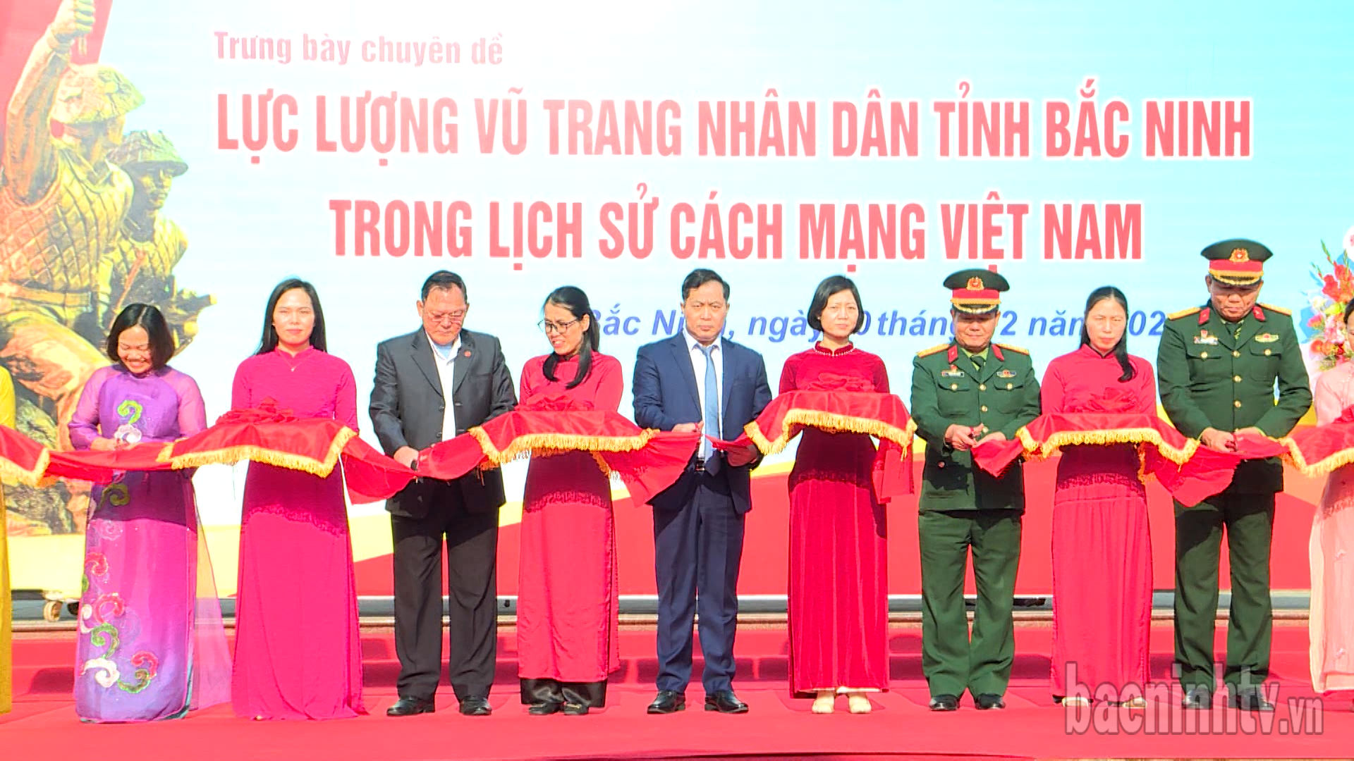 cat_bang_trien_lam