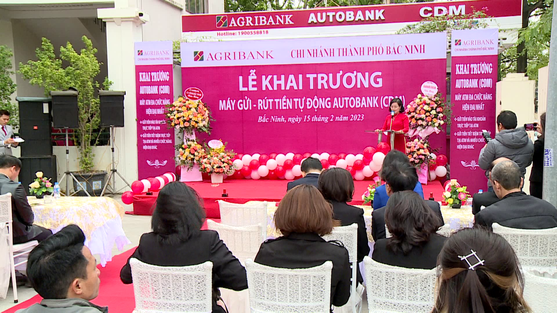 Khai_truong_may_gui_rut_tien_tu_dong(1).png