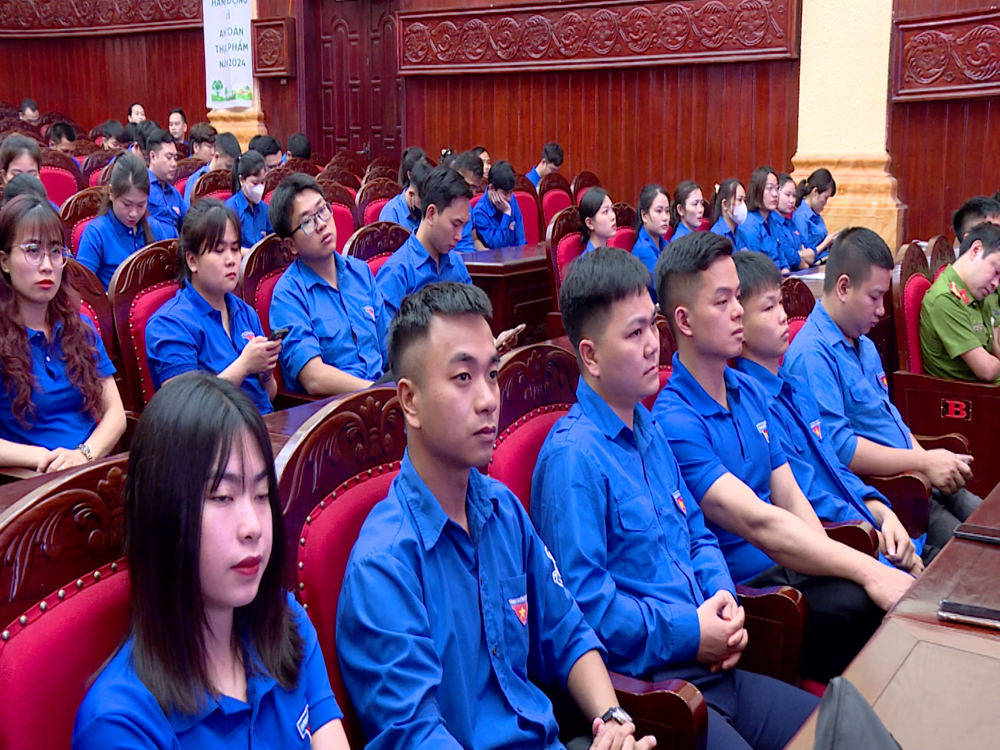 Tap_huan_ATTP_cho_thanh_nien(1)