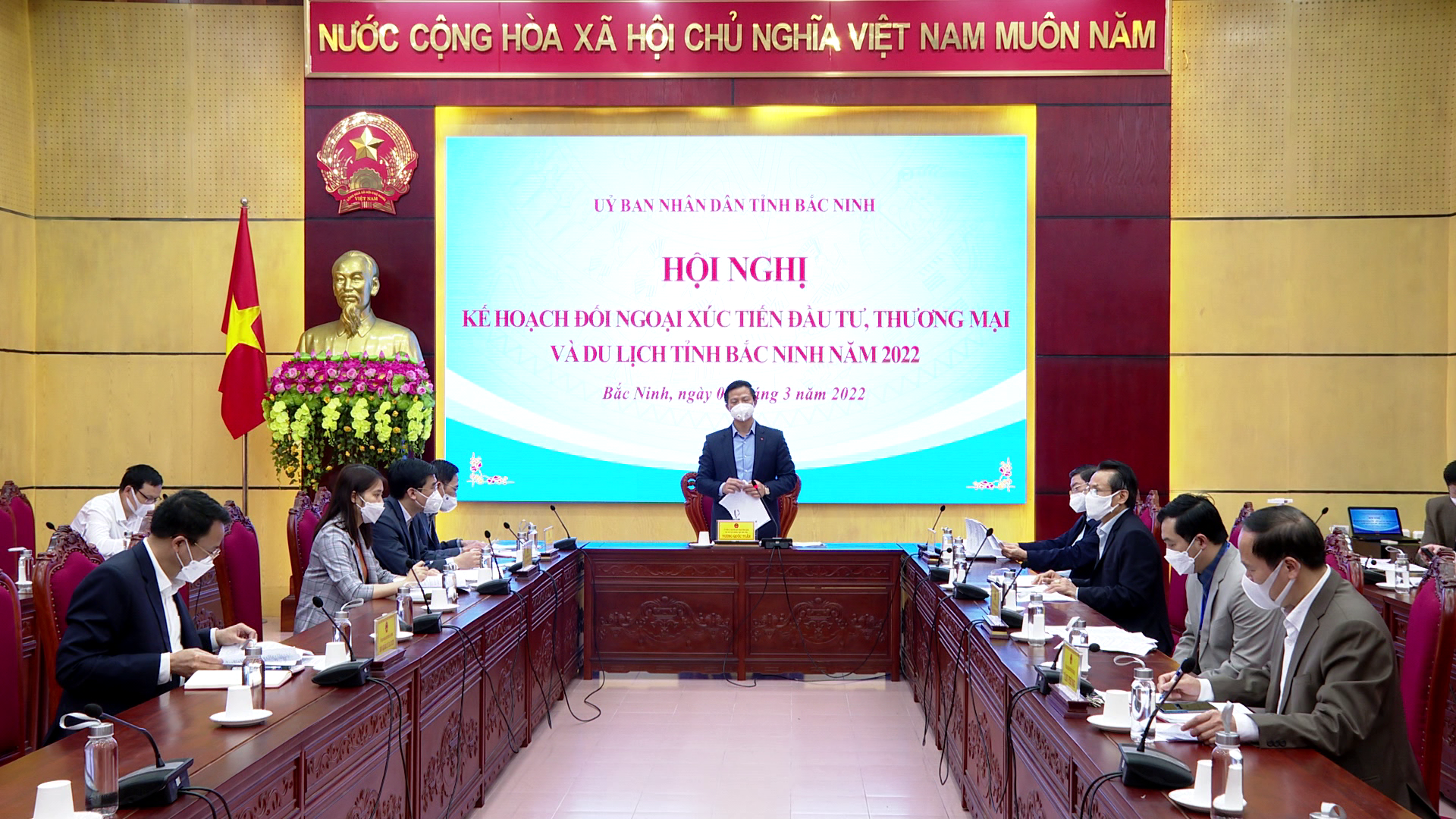 Hop_ke_hoach_doi_ngoai_xuc_tien_dau_tu(2)