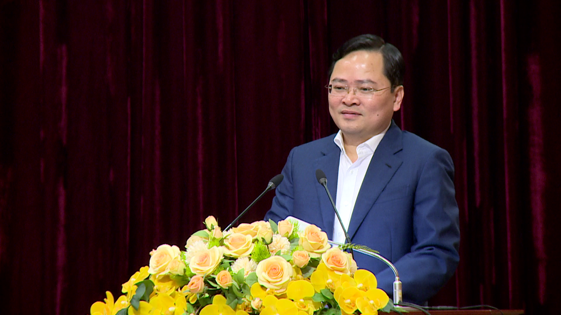 Tin_trua_hoi_nghi_BCH_dang_bo_tinh_lan_thu_19(3)