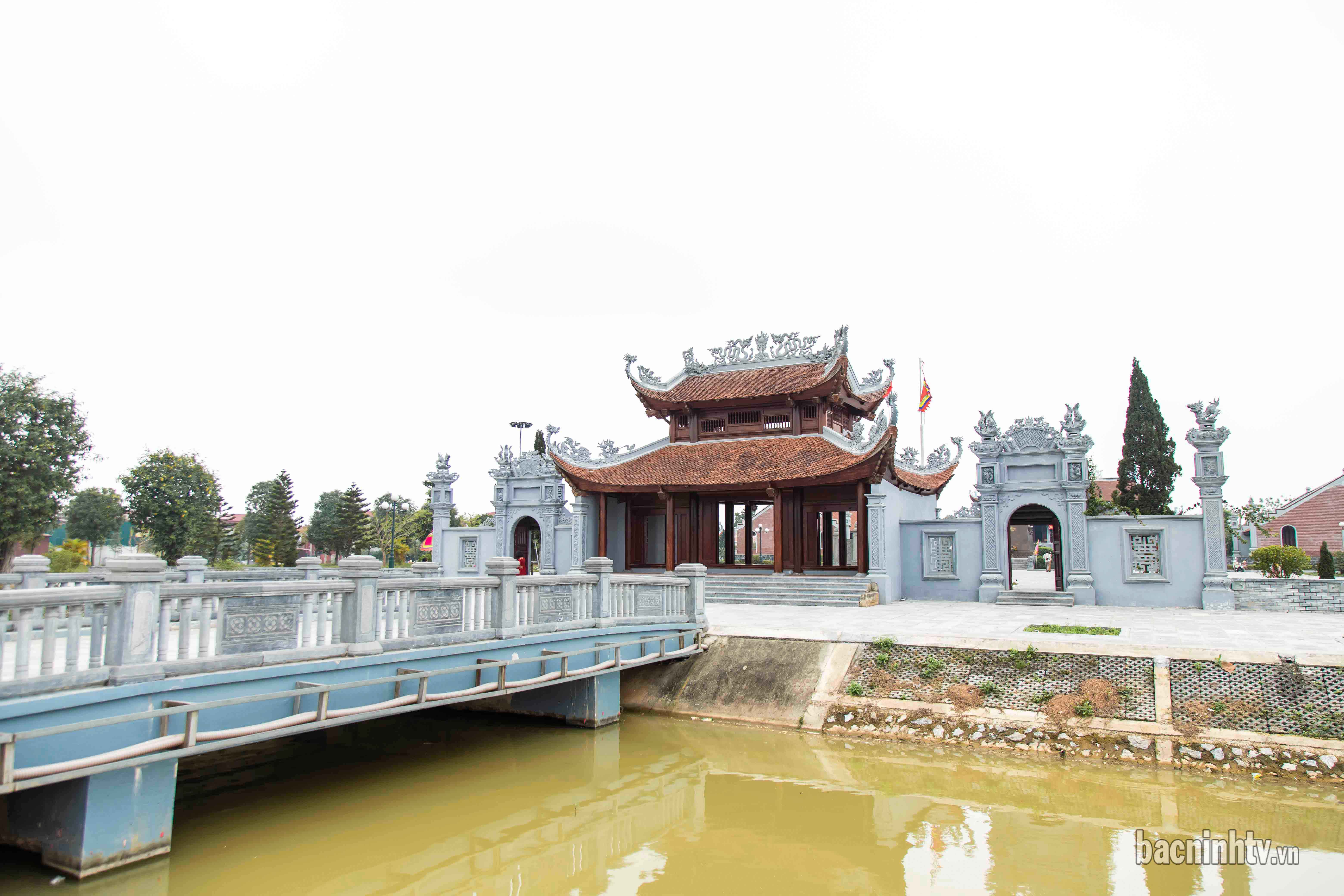 den_tho_ly_thuong_kiet2