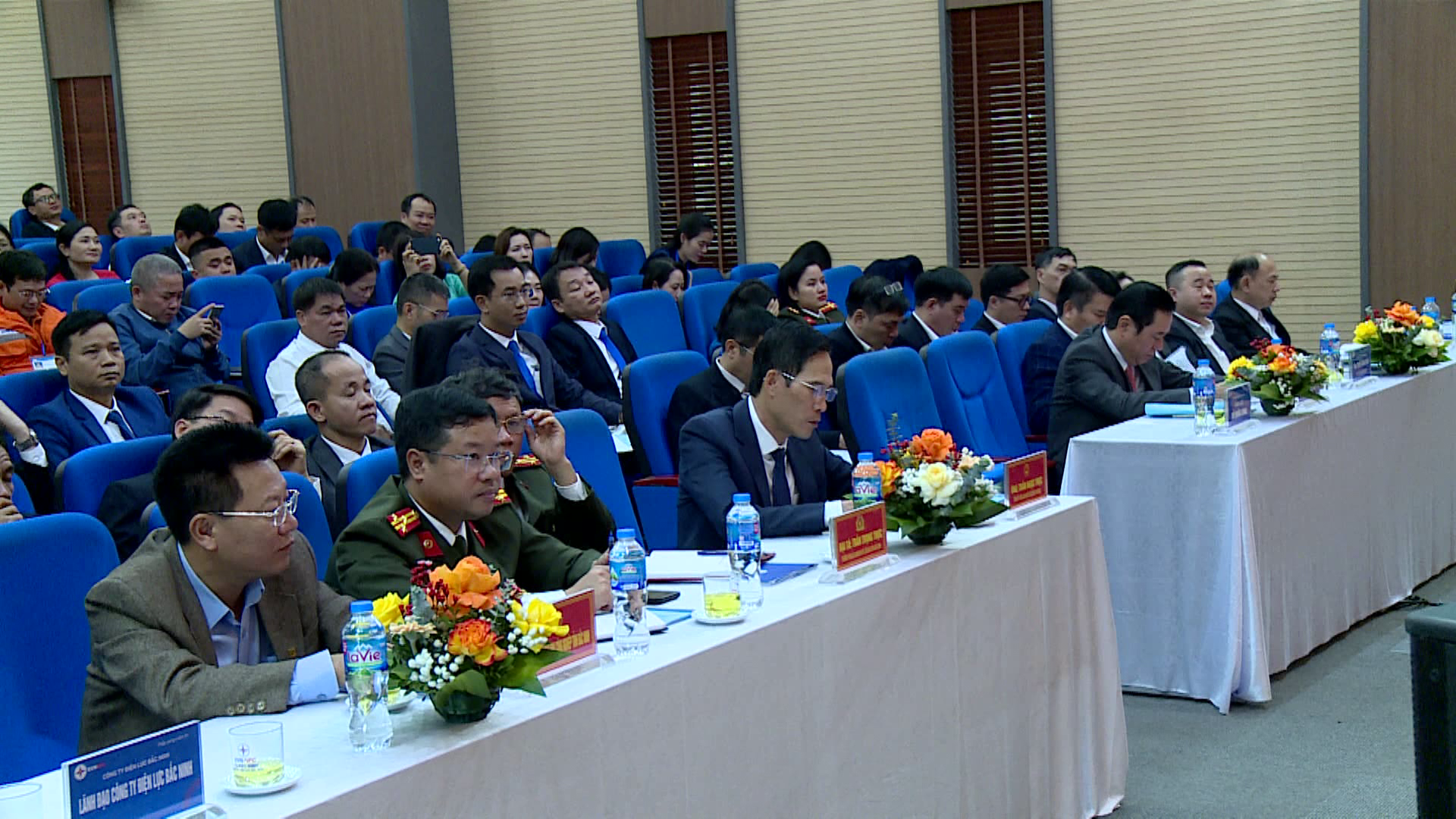 tin_trua_dien_luc_trien_khai_nv_nam_2024(1)