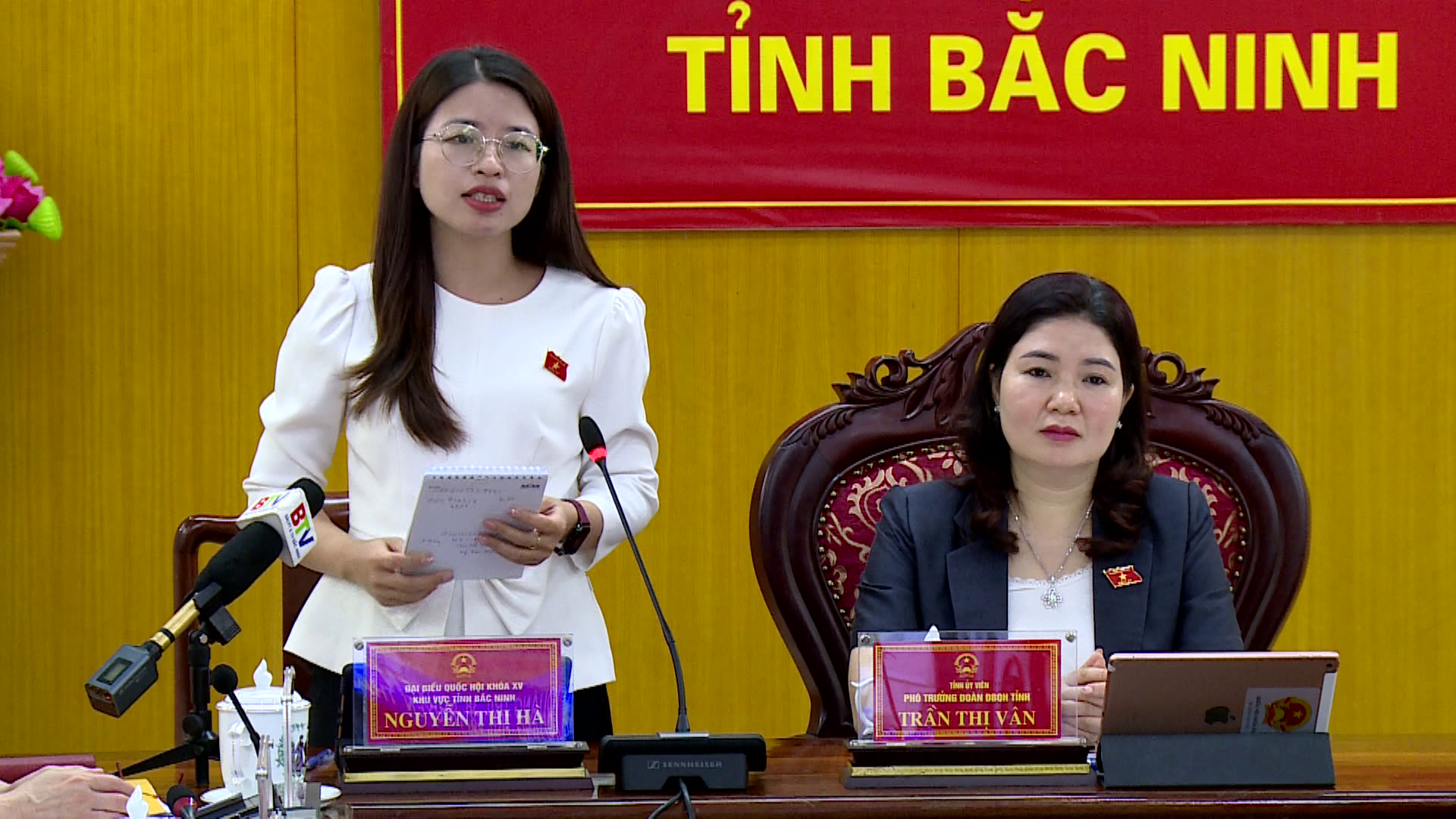 tin_trua_phien_chat_van_quoc_hoi(5)
