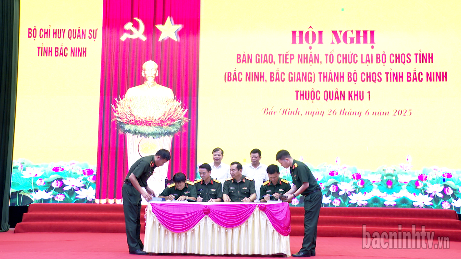 ky_bien_ban_ban_giao_quan_su